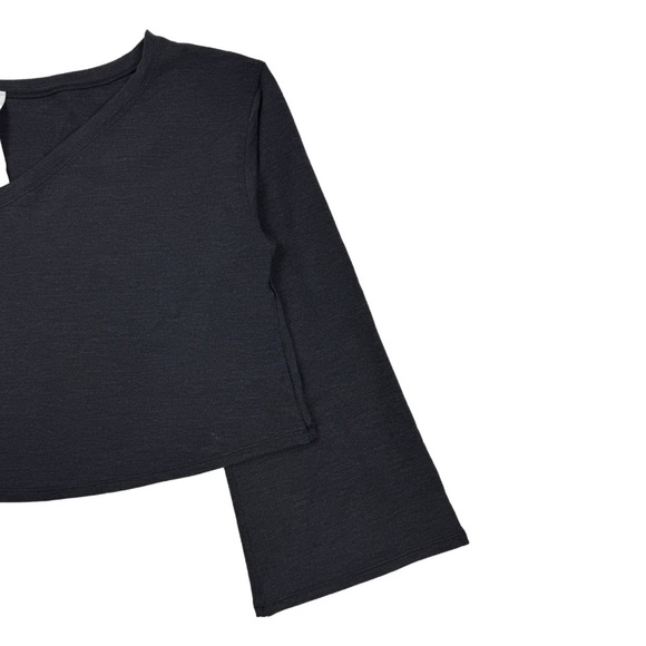 Lululemon Show Your Depth M/L Long Bell Sleeve Crop Heathered Black Reversible - Picture 7 of 9
